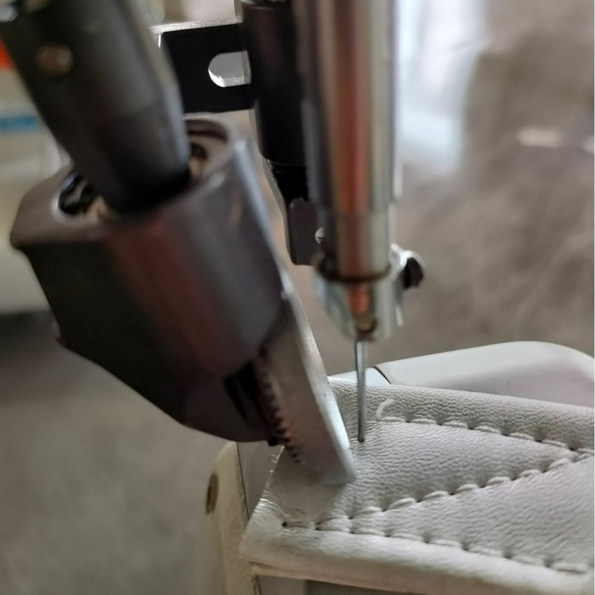9910 싱글 니들 신발 가죽 제품 재봉기, 롤러 카  - Sewing Thread Production 리뷰 및 가격